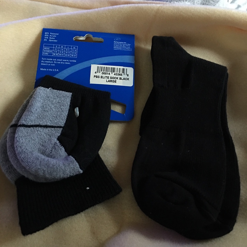 Men Elastic arch support cycling socks.  (2) pair for $12.00